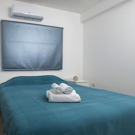 Lovely 2 Bed Apartment In Larnaca City Centre Esterno foto
