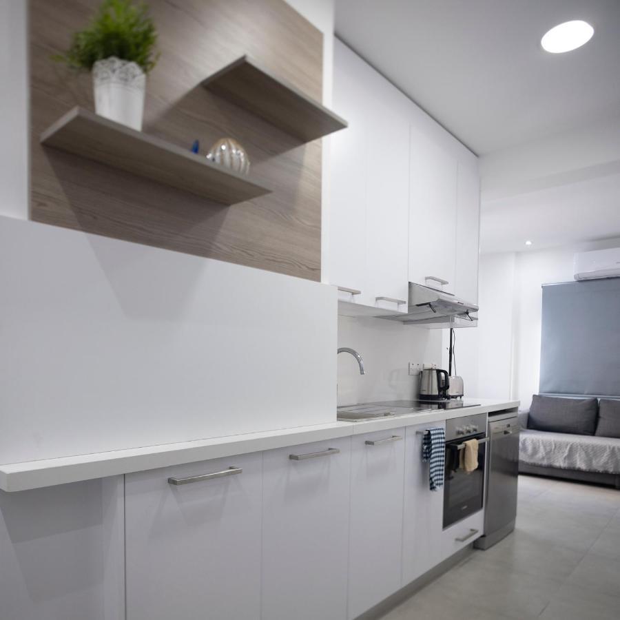 Lovely 2 Bed Apartment In Larnaca City Centre Esterno foto
