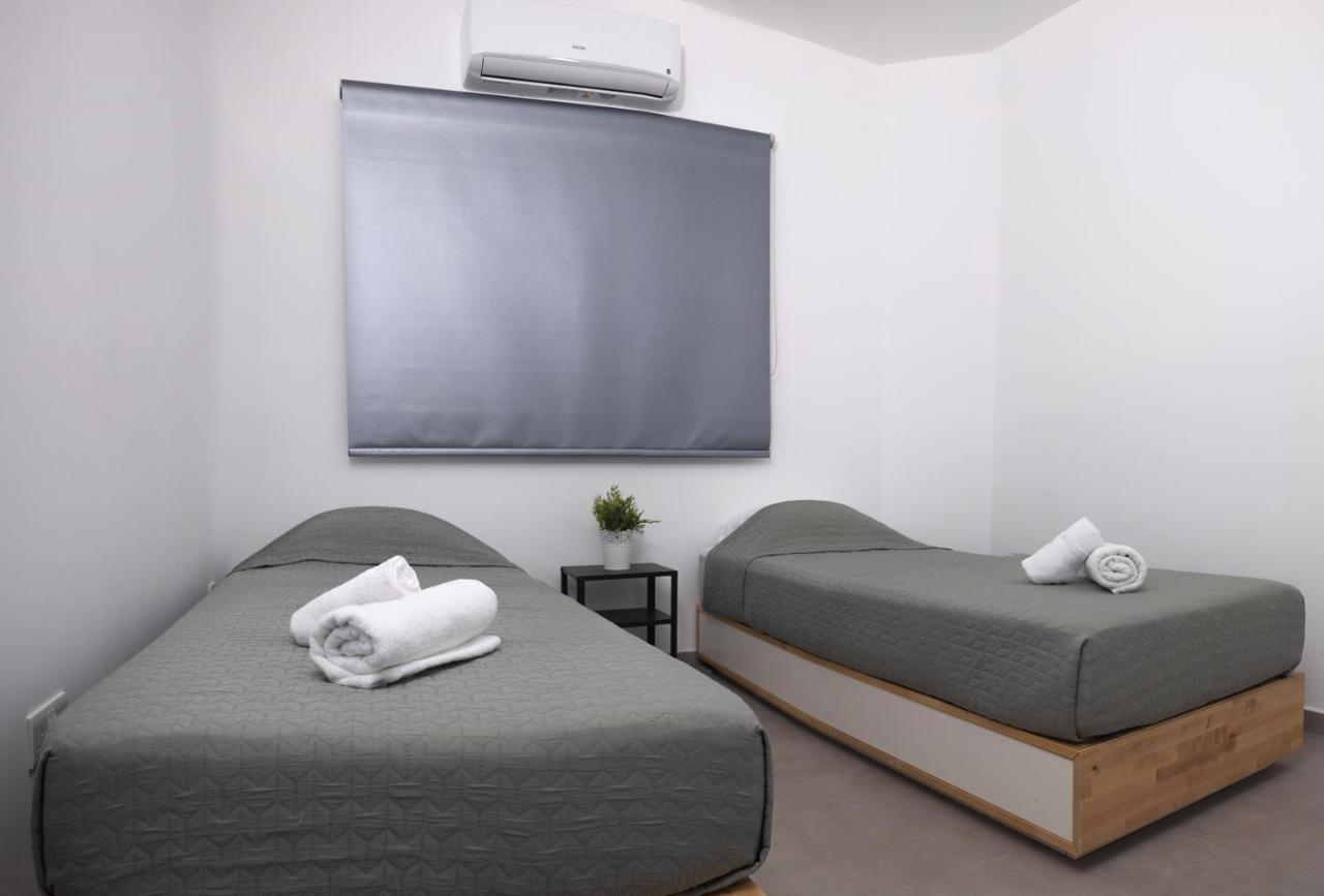 Lovely 2 Bed Apartment In Larnaca City Centre Esterno foto